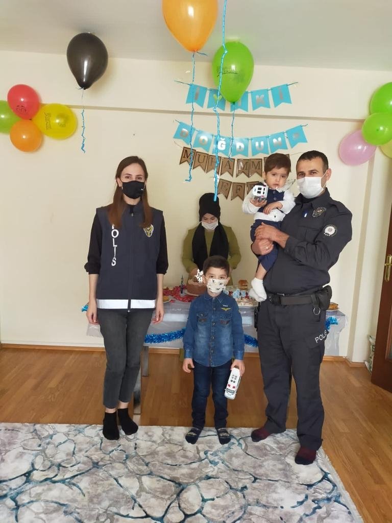 Muhammet'e doğum günü sürprizi