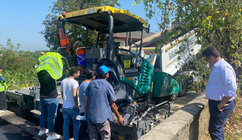 Muhtar asfaltı görünce kurban kestirdi