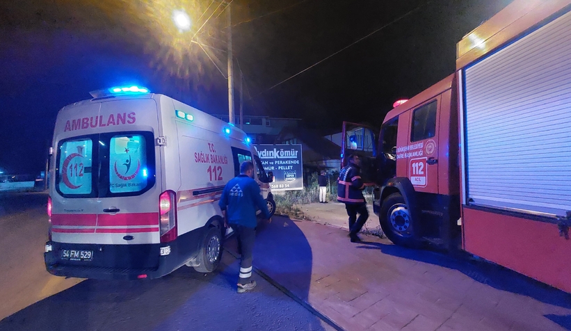 muhtar-direksiyon-hakimiyetini-kaybetti-otomobil-az-kalsin-eve-giriyordudevoek5rr0