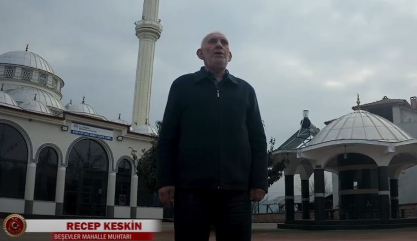 Muhtarlar İstiklal Marşı için kamera karşısına geçti