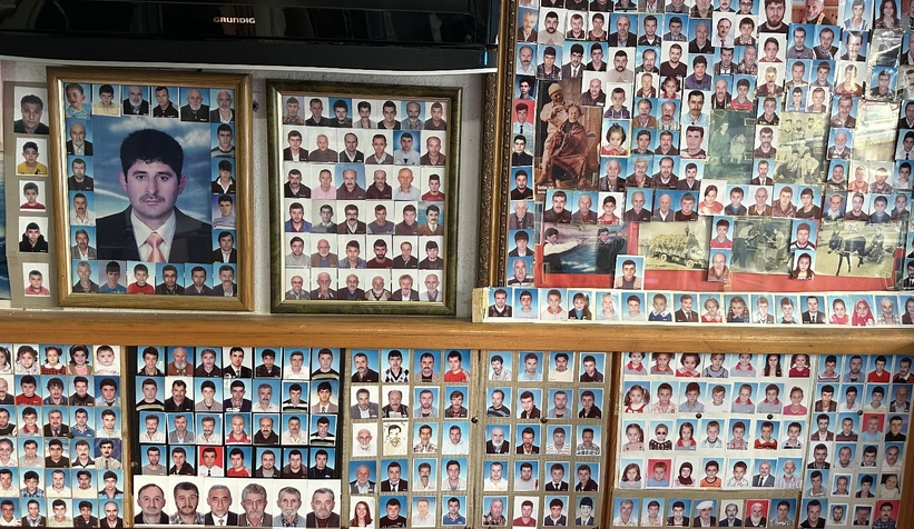 Müşterilerinin vesikalıklarını 38 yıldır saklıyor