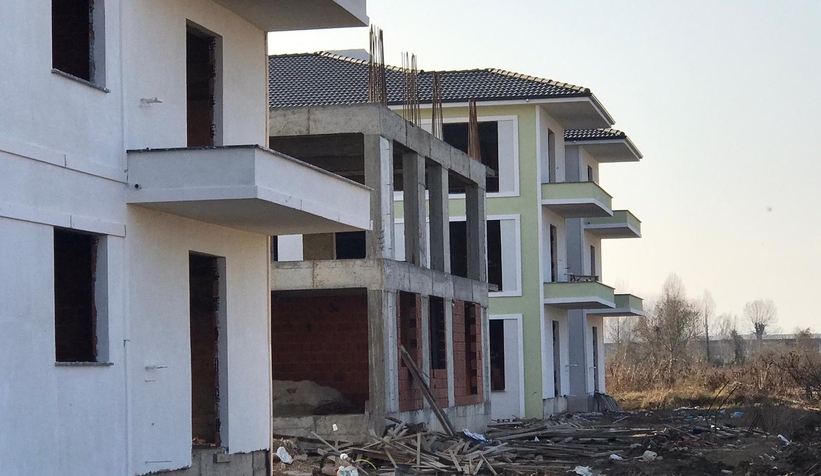 Müteahhit kaçtı diye soluğu karakolda aldılar