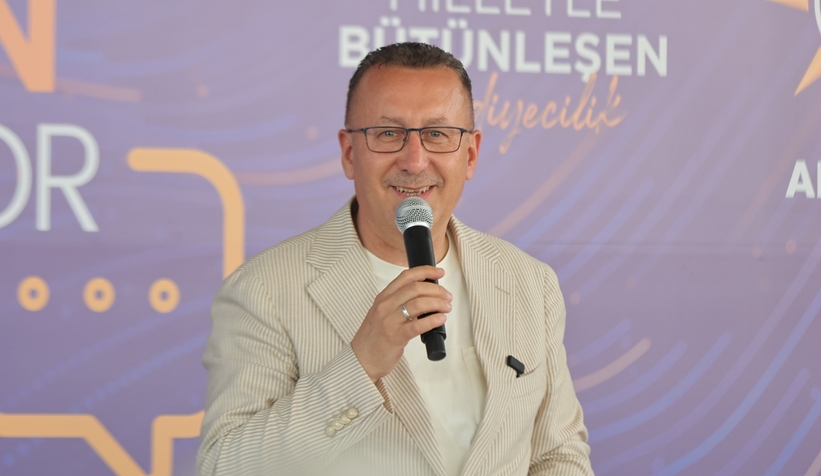mutlu-isiksu-dernekkiri-nda-vatandasla-bulustuam14vlbzd3
