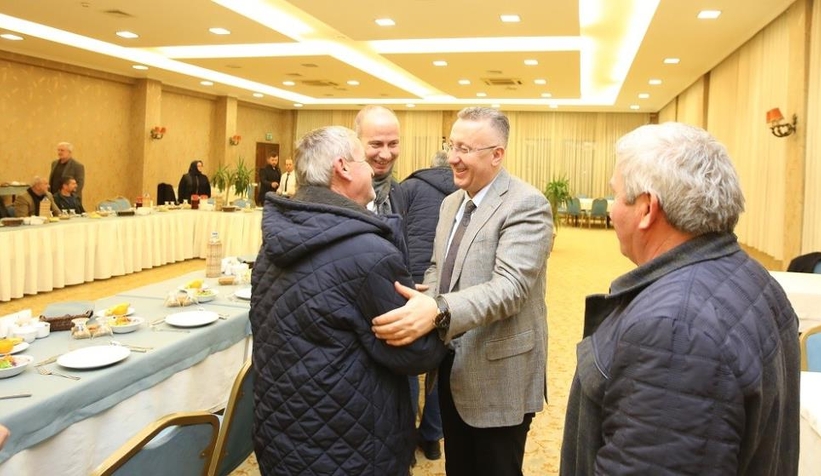 mutlu-isiksu-mahalle-baskanlari-ile-bir-araya-geldiahpor2htnm
