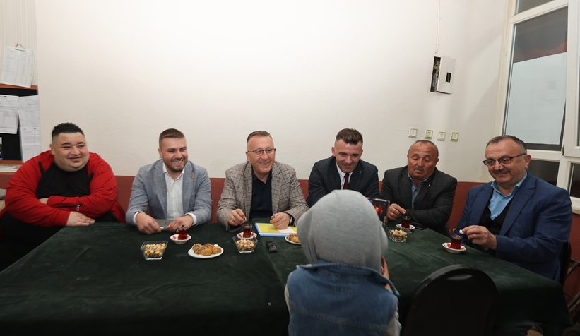 mutlu-isiksu-mahalle-ziyaretlerine-devam-ediyorb25tv29jbm