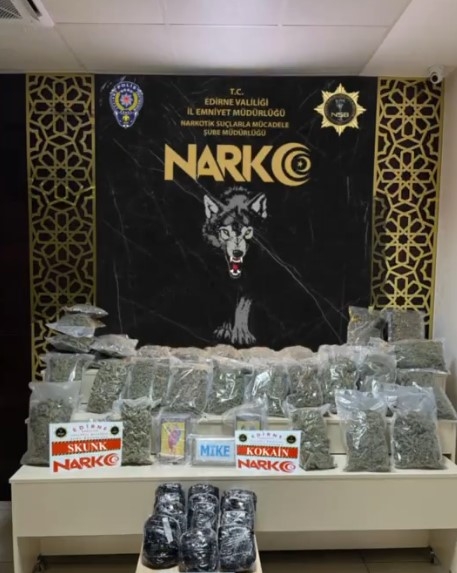 Narkoçelik-2 operasyonunda 983 kilo uyuşturucu ele geçirild