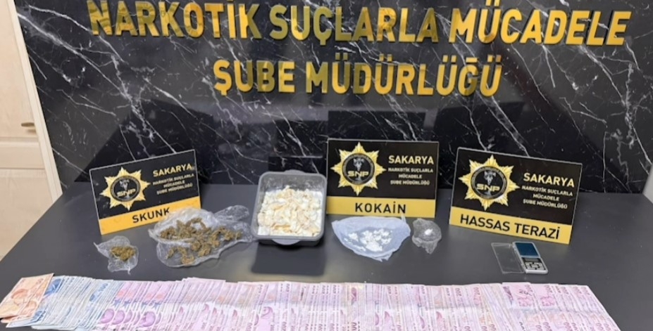 Narkotik operasyonunda 1 kilo kokain ele geçirildi
