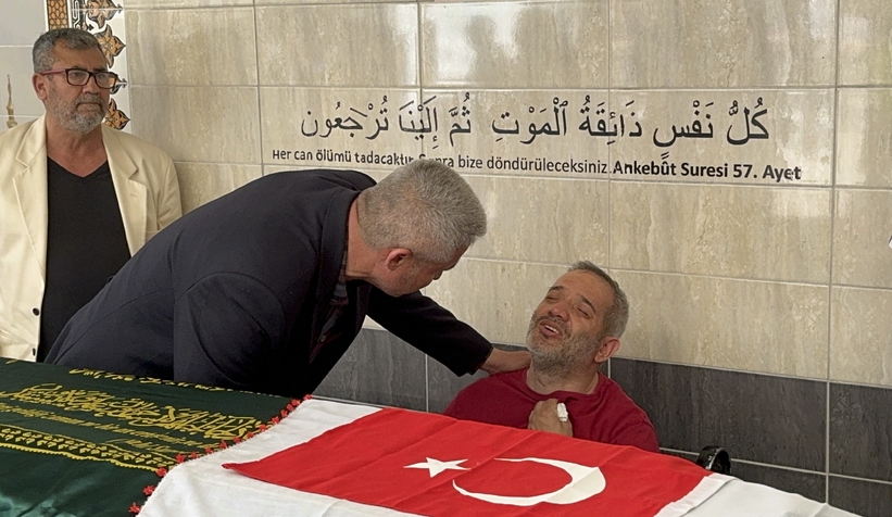 Nefes borusuna yemek kaçmıştı; Eftelya'ya acı veda