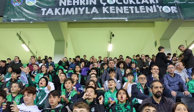 nehrin-ogretmenlerine-galibiyet-hediyesiqzflt2xakz