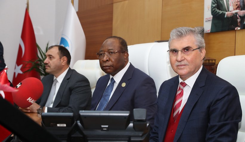 Nijer Başbakanı Sakarya'yı ziyaret etti