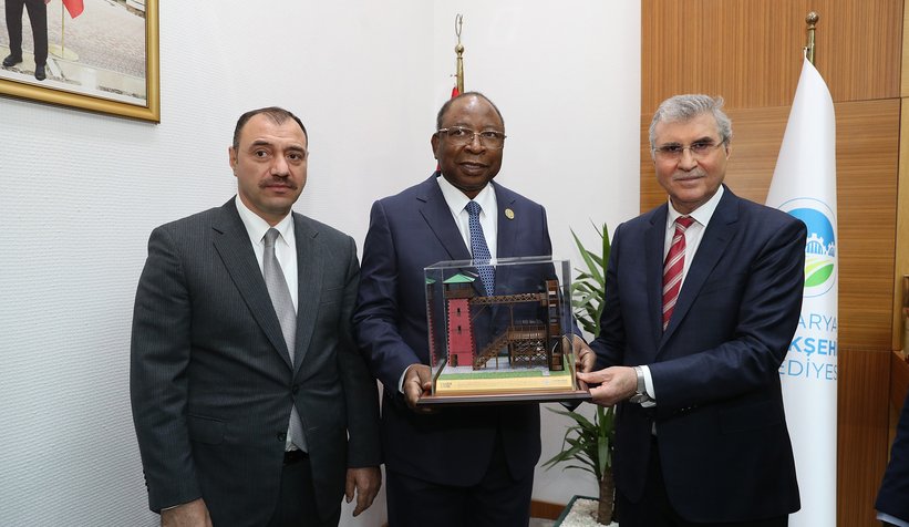 Nijer Başbakanı Sakarya'yı ziyaret etti