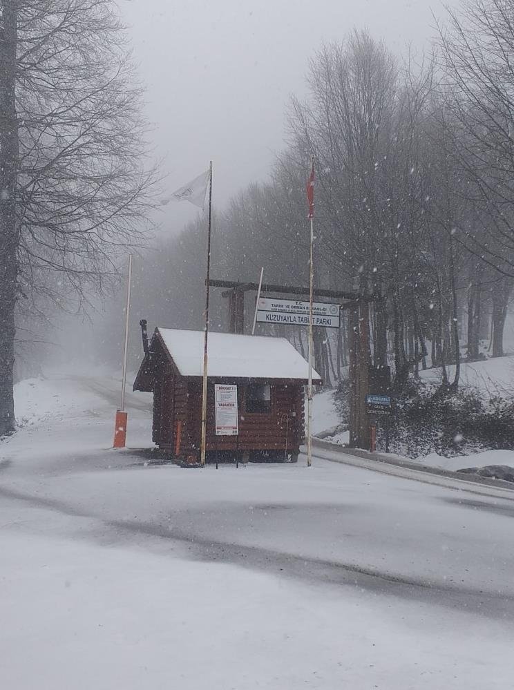 Nisan'da kar yağdı