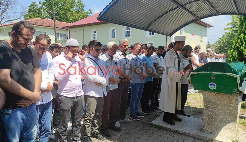 Nişanlısının gözleri önünde boğulan gence son görev