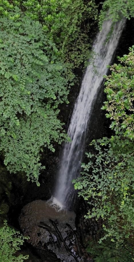 Nüzhetiye Şelalesi eşsiz güzellikler sunuyor
