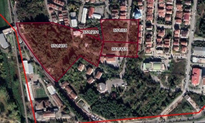 O arsalar yeşil alandan çıkarıldı