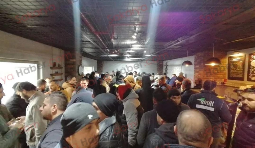 O fabrikada işçilerden ücret zammı eylemi