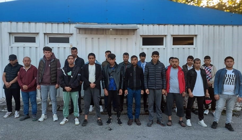 o-ilcede-duzensiz-gocmen-muhafaza-alani-yapiliyordfzutxdmvn