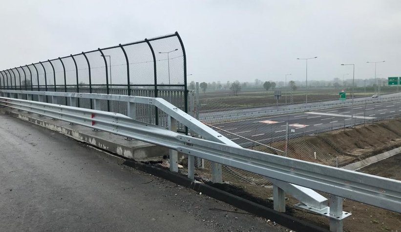 O köprüde çökme yaşandı