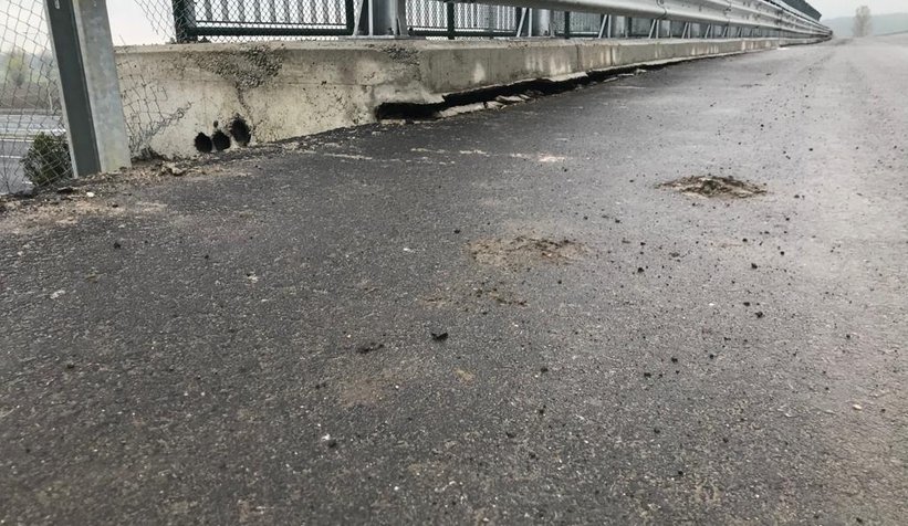 O köprüde çökme yaşandı