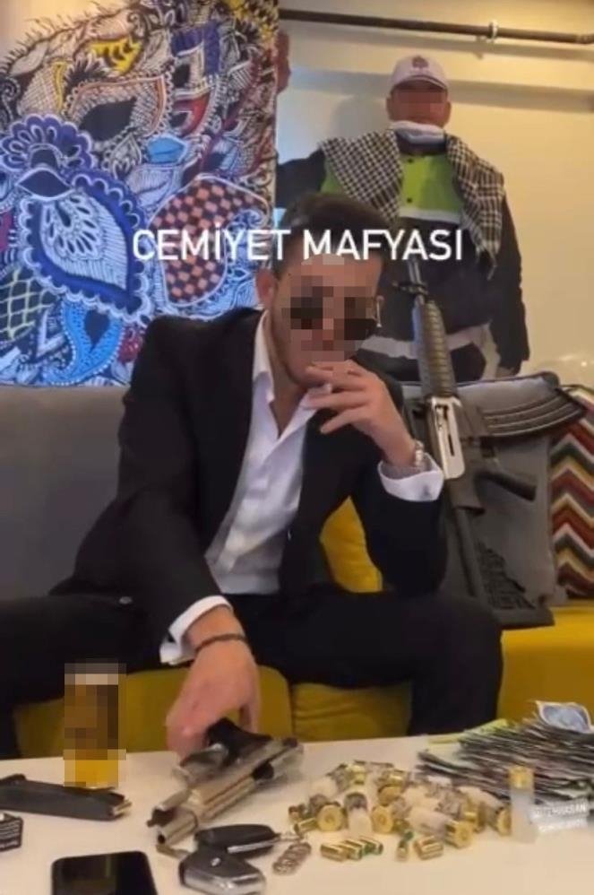 O maganda paketlendi; Şimdi hesap zamanı