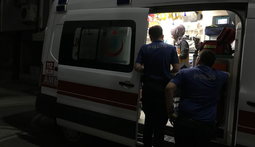 Odada kilitli kaldı