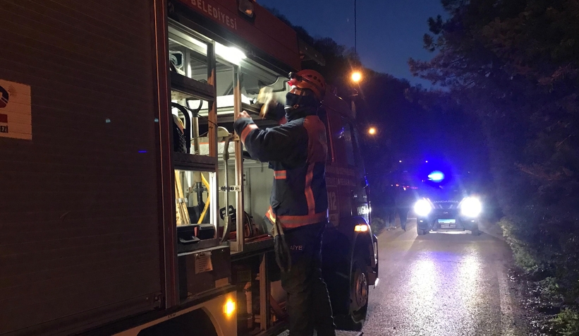 Odunluk yaşlı kadının üzerine yıkıldı