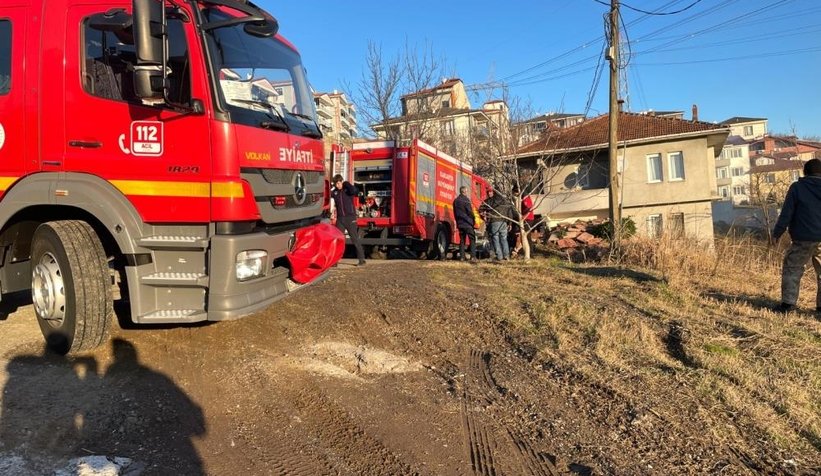 Odunlukta çıkan yangın paniğe sebep oldu