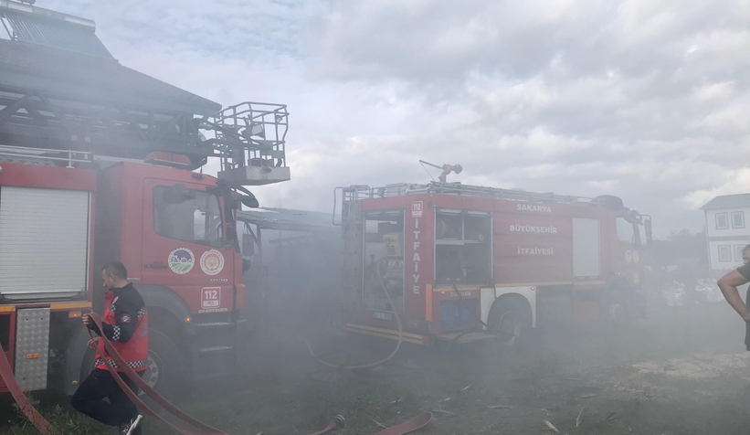 Odunluktaki kalorifer kazanı patladı