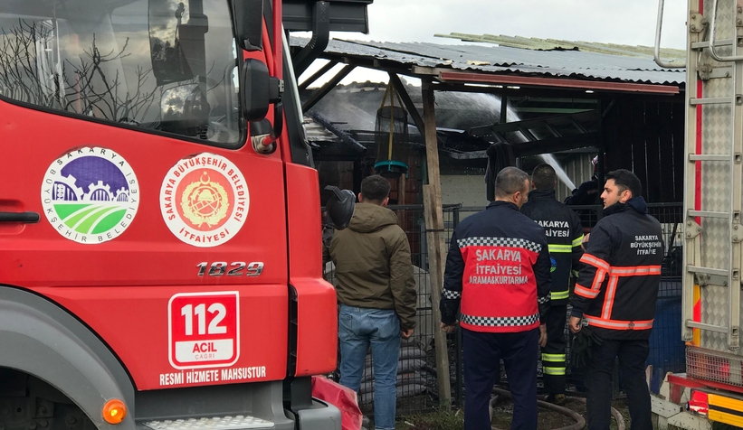 Odunluktaki kalorifer kazanı patladı