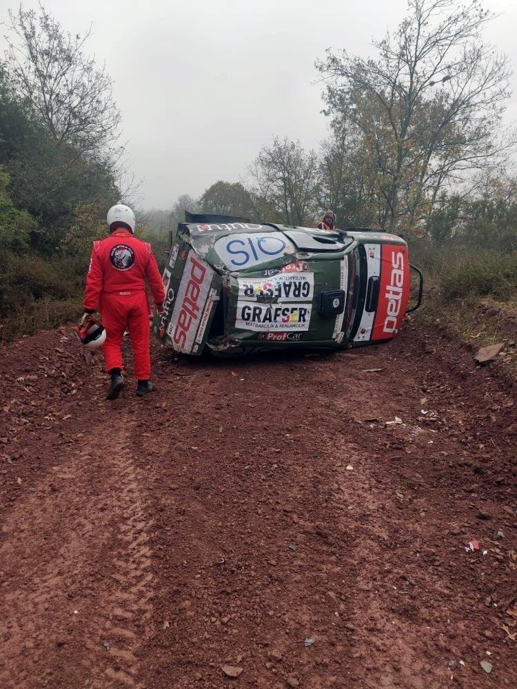 Off-Road şampiyonasında feci kaza kamerada