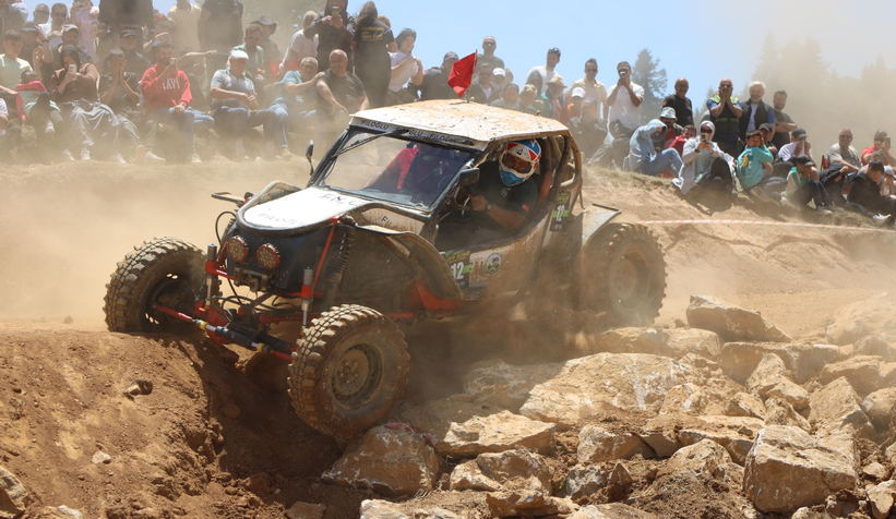 off-road-yarislari-buyuk-ilgi-gordudlntdnduzv
