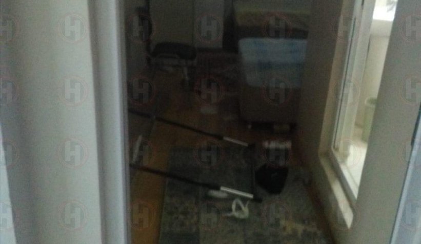 Öfkeli taraftarlar tesise zarar verdi