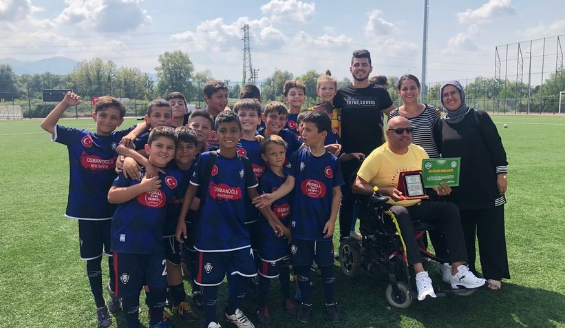 Oğlu futbolcu olsun istedi, kendi antrenör oldu