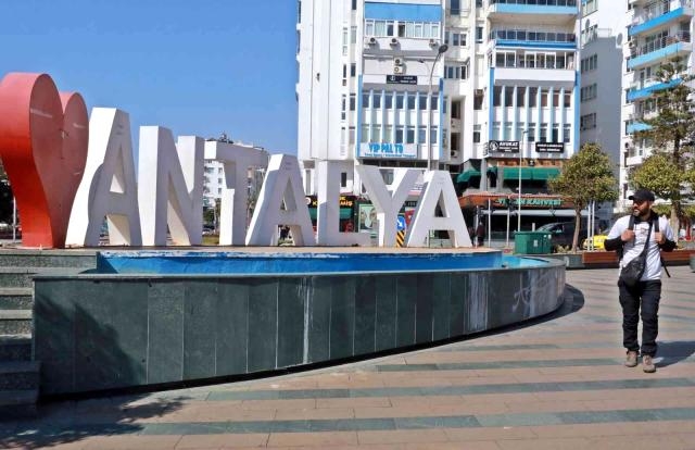 oglu-icin-yuruyen-baba-antalya-ya-ulastiovvzoujjbn