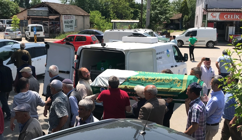 Oğlu tarafından öldürülen Mükerrem Yılmaz toprağa verildi