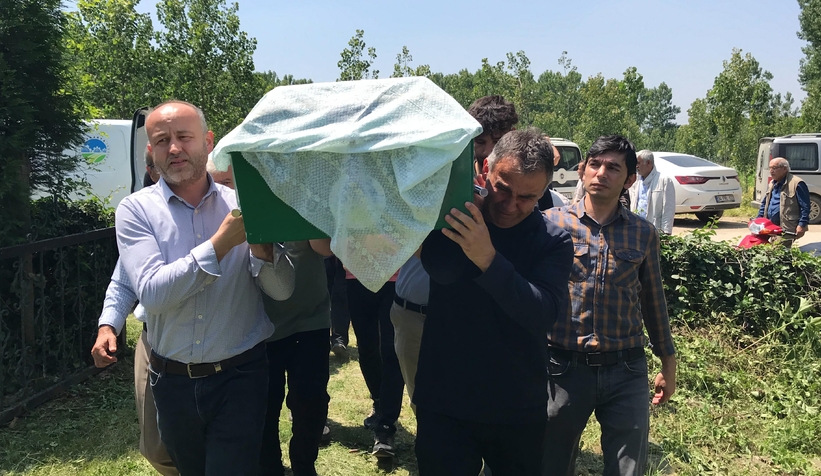 Oğlu tarafından öldürülen Mükerrem Yılmaz toprağa verildi