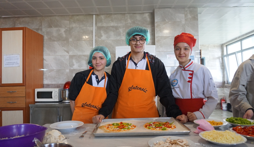 Öğrenciler glutensiz besin hazırladı