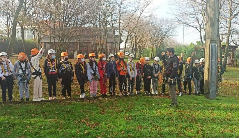 Öğrenciler Macera Park'ta özgüven bilinci kazanıyor