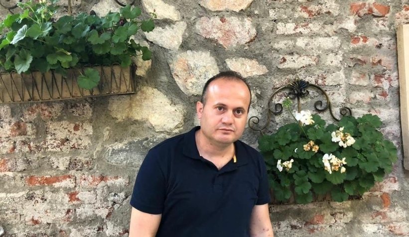 Öğretim üyesi evinde ölü bulundu