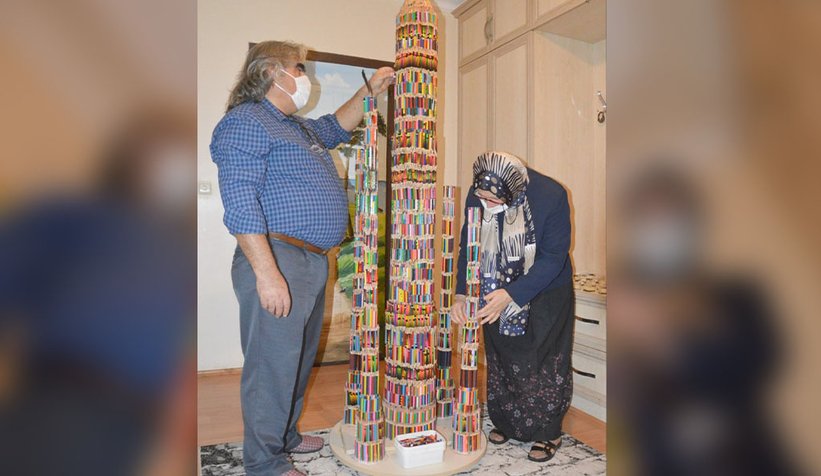 Öğretmen çift, öğrencilerinin hatıralarını bu şekilde yaşatıyor