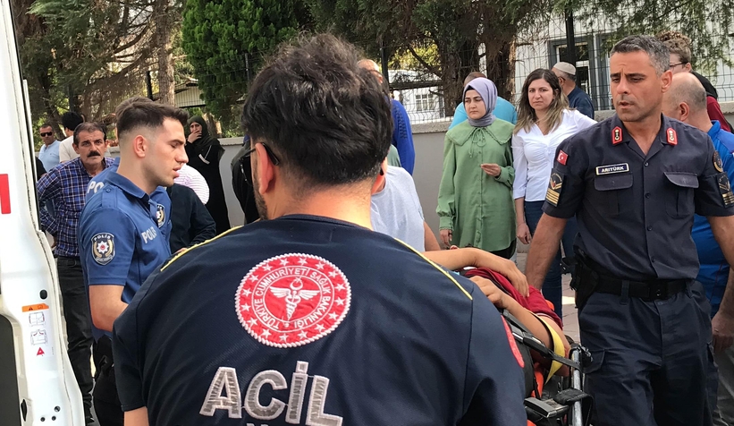 okul-cikisi-feci-kaza-ogrenci-agir-yaralil2lhofzldc