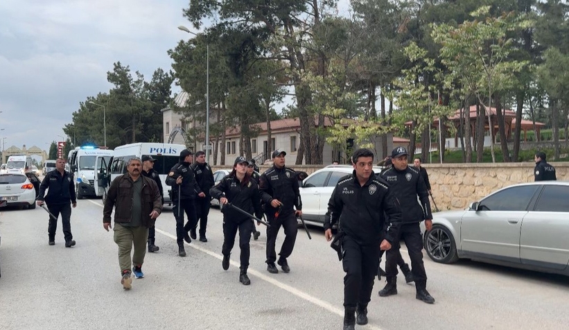 olayli-macta-15-taraftar-hastanelik-oldueln1bdbxyj