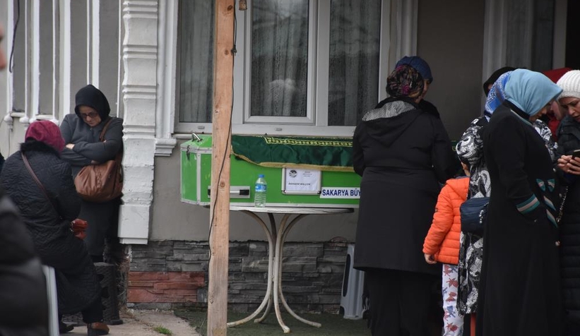 Öldürülen genç son yolculuğuna uğurlandı