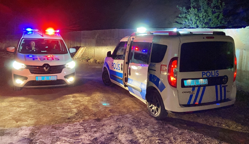 olen-borclusunun-mezarini-acti-cesedi-yakmak-istediafpkos9lem