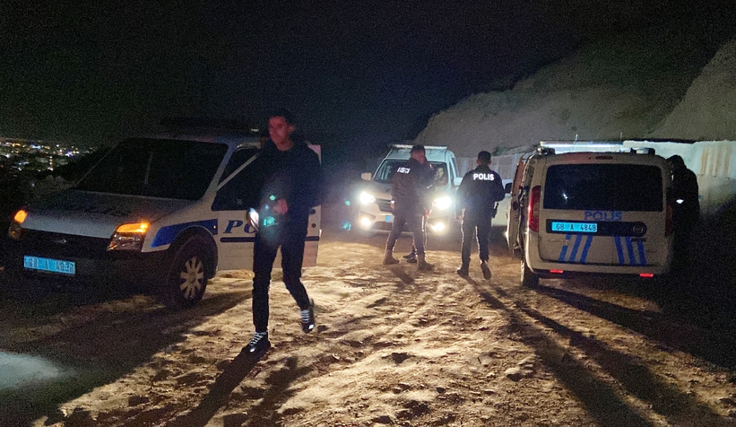 olen-borclusunun-mezarini-acti-cesedi-yakmak-istediafpkos9lem