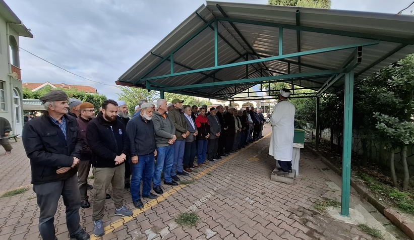 Ölü bulunan Orhan Dertli toprağa verildi