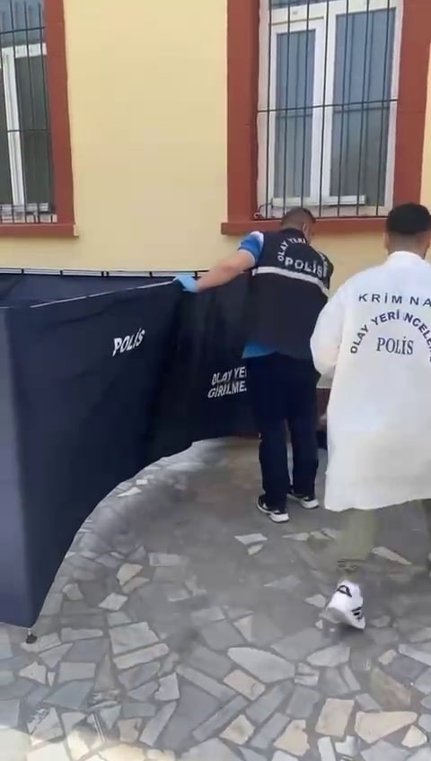 olum-onu-cami-avlusunda-buldul1hun3pfun