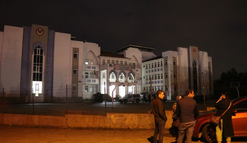 olum-onu-okul-bahcesinde-yakaladibgjmcvz4dg