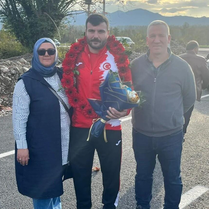 omer-saner-tokyoda-kursuderhlkyms5dg