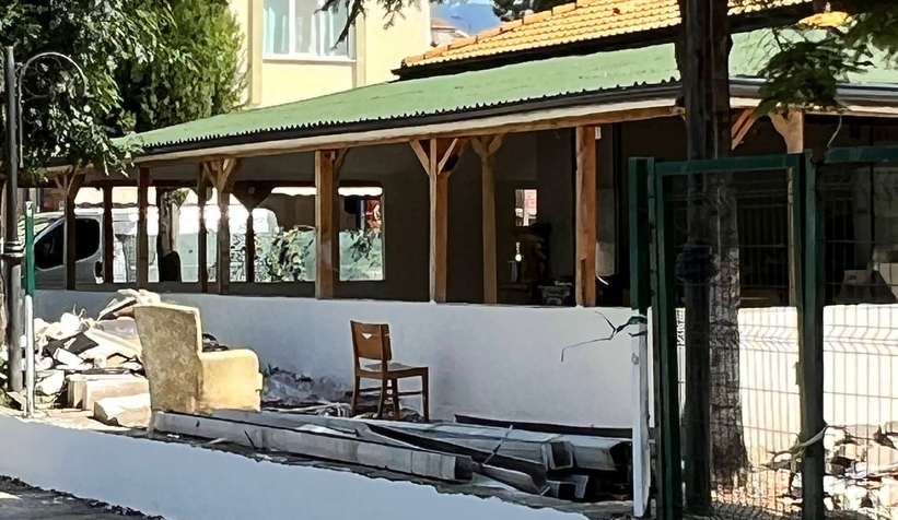 once-kafe-yapildi-sonra-sahibinden-satilik-tabelasi-asildizfl1depum1